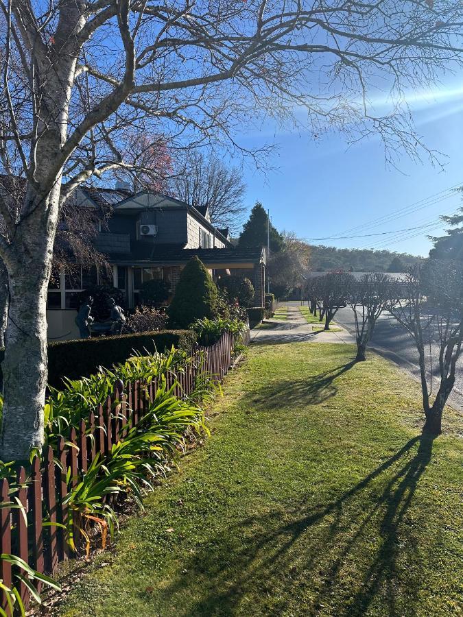 Grand Country Lodge Motel Mittagong Exteriör bild