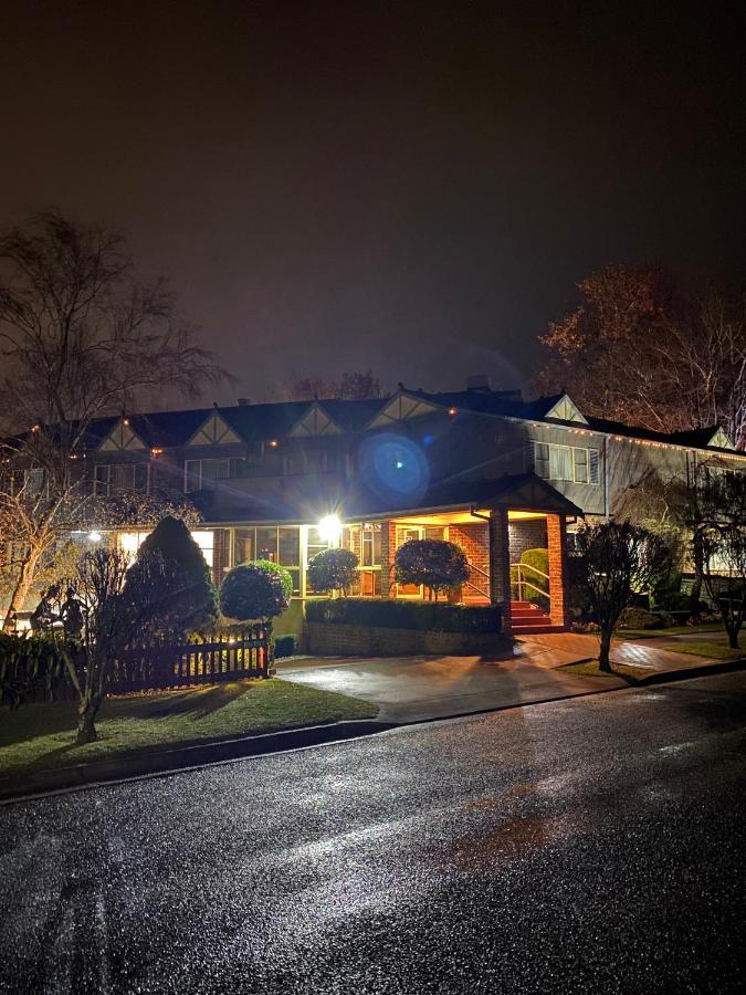 Grand Country Lodge Motel Mittagong Exteriör bild